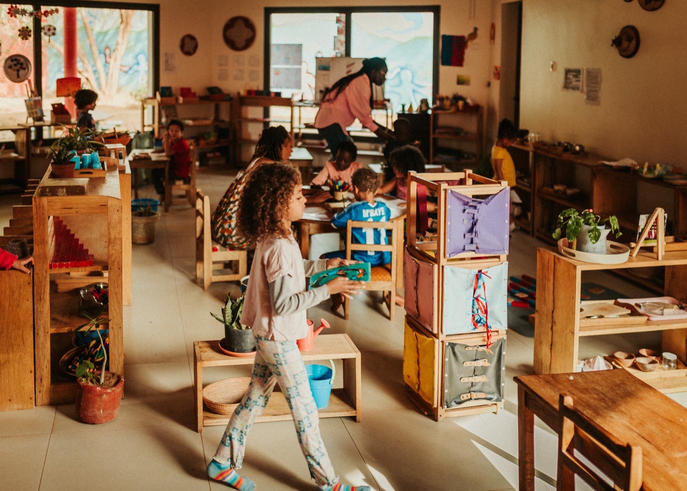Vue de la salle Maison des Enfants en pleine activité
